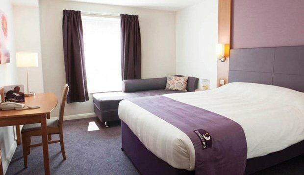 Premier Inn Glasgow Newton Mearns Exterior foto